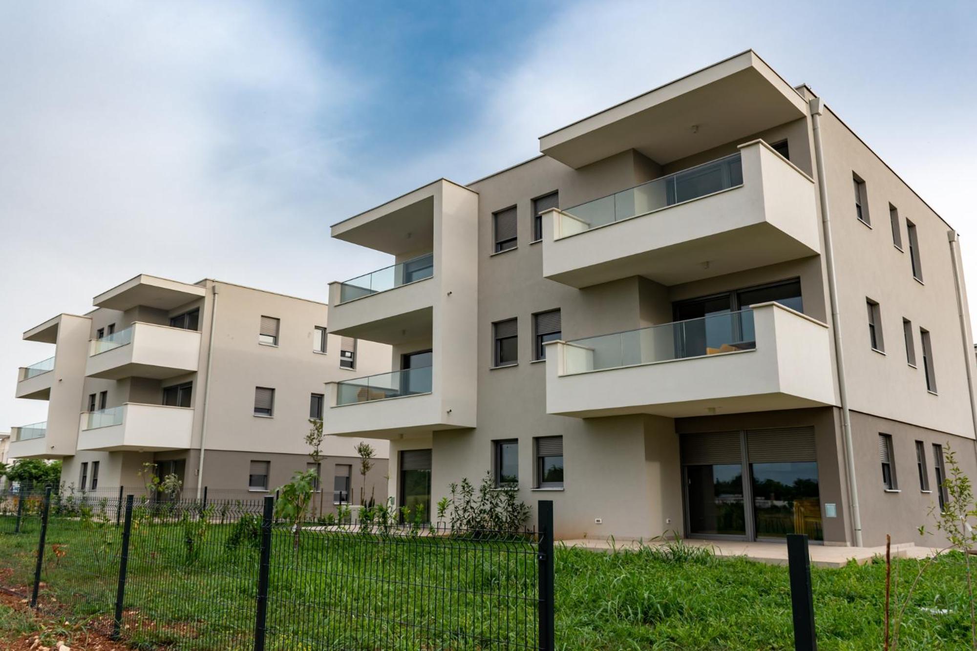 Baden Resort Basanija, Umag-With Sea View, Parking And 300M From The Beach ภายนอก รูปภาพ