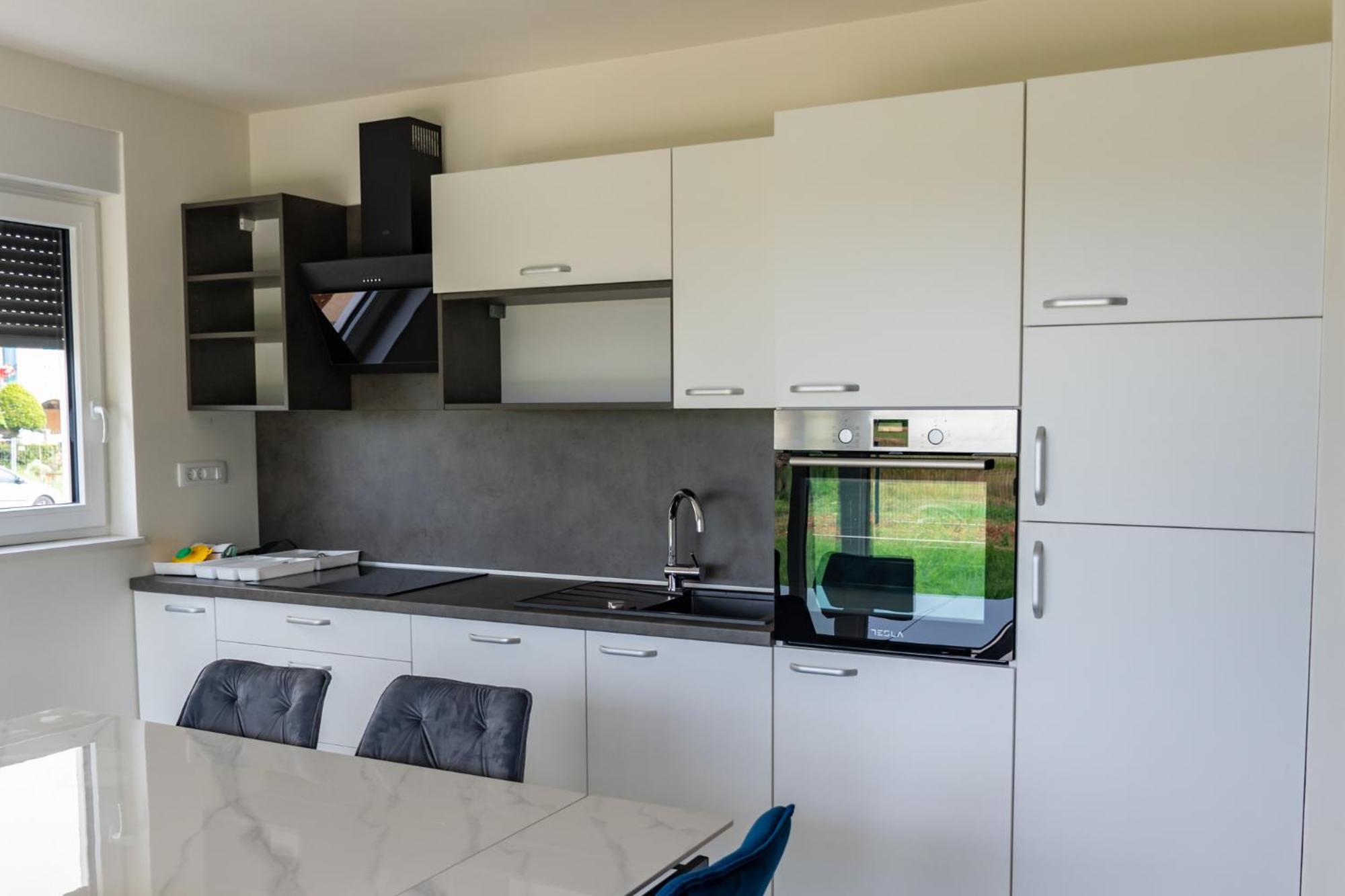 Baden Resort Basanija, Umag-With Sea View, Parking And 300M From The Beach ภายนอก รูปภาพ