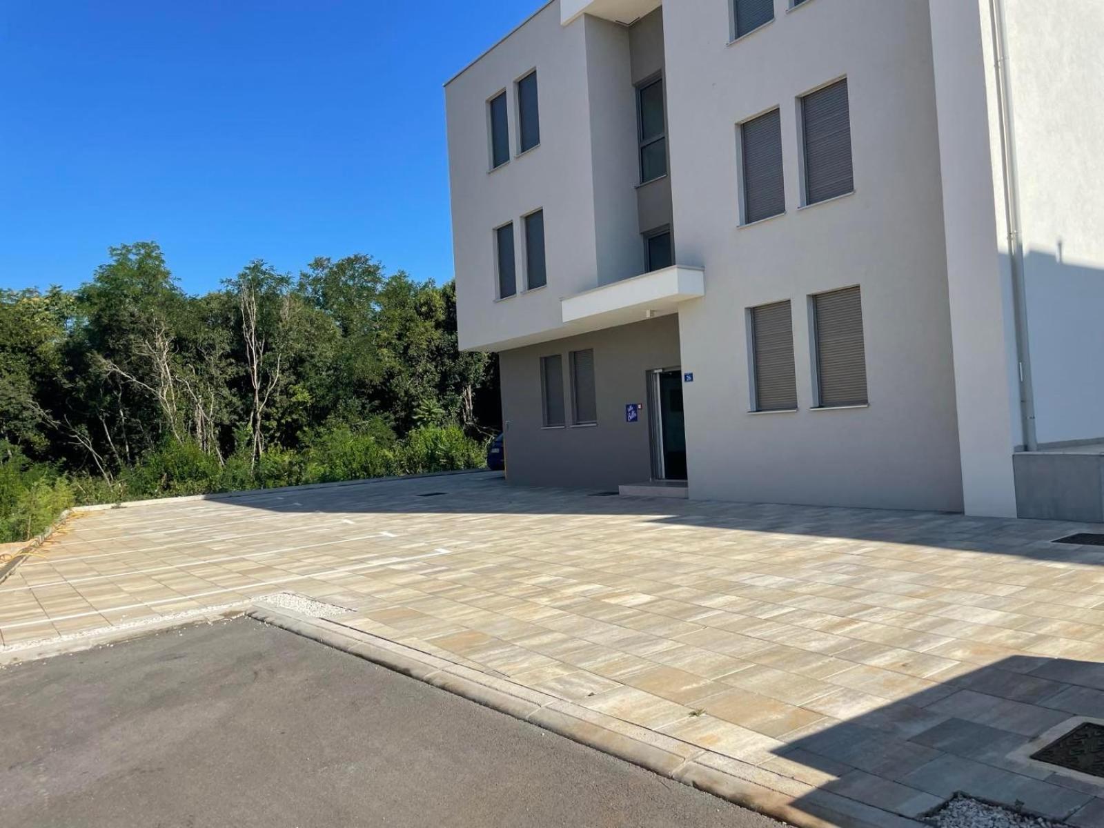 Baden Resort Basanija, Umag-With Sea View, Parking And 300M From The Beach ภายนอก รูปภาพ