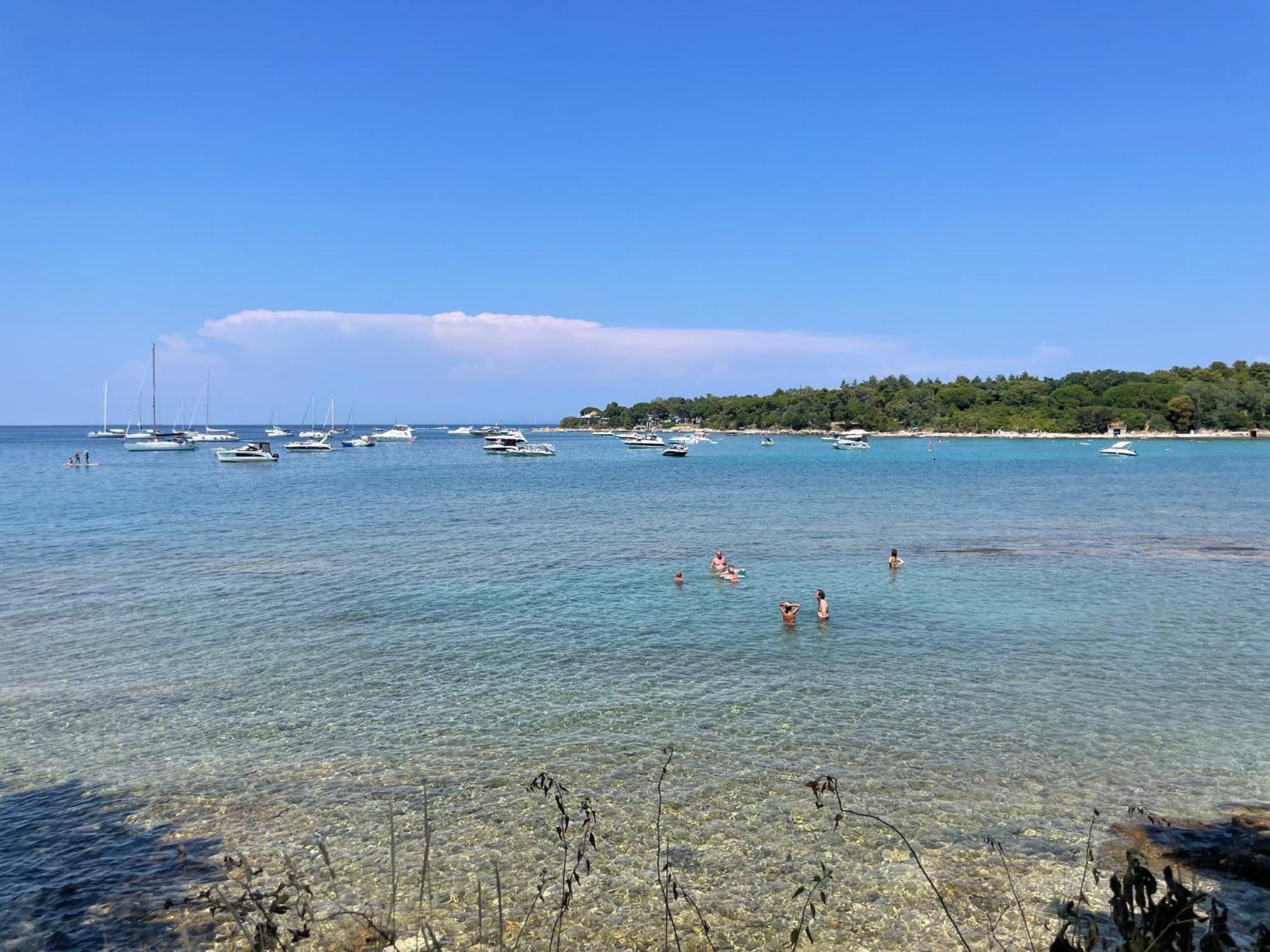 Baden Resort Basanija, Umag-With Sea View, Parking And 300M From The Beach ภายนอก รูปภาพ